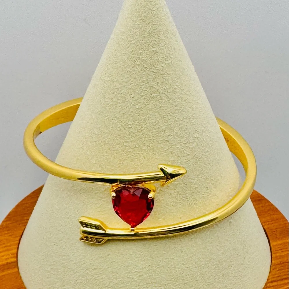KATE SPADE ❤️ Lovestruck Heart and Arrow Hinged Bracelet NEW